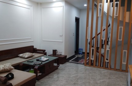 BÁN NHÀ HỮU LÊ - HỮU HÒA, THANH TRÌ, 35M2, 4 TẦNG, OTO VÀO NHÀ  NHÀ, LÔ GÓC, 4.2 TỶ